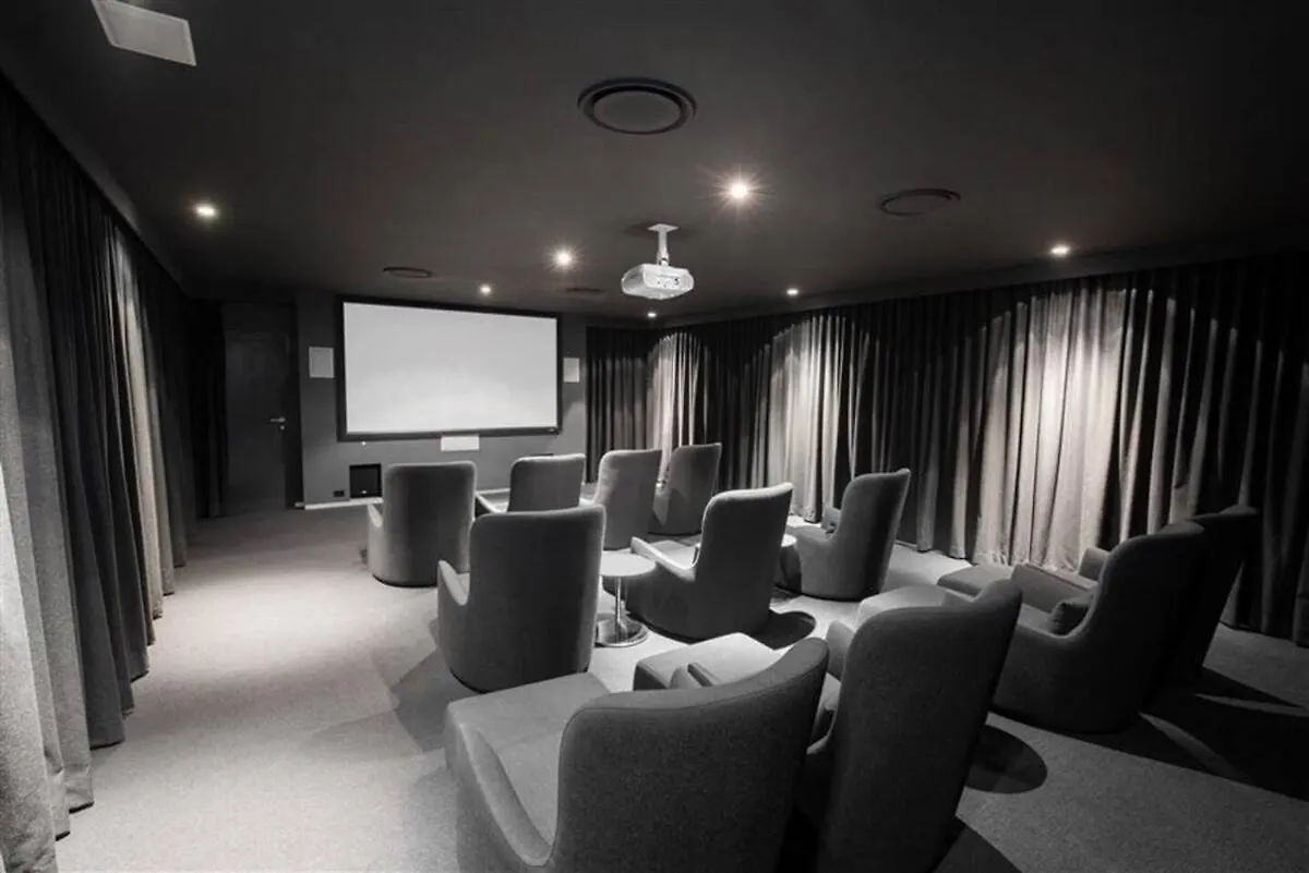 Hotel Circle On Cavil-Mantra-Fabulous View- Free Car Park- Spa-Central Location Gold Coast