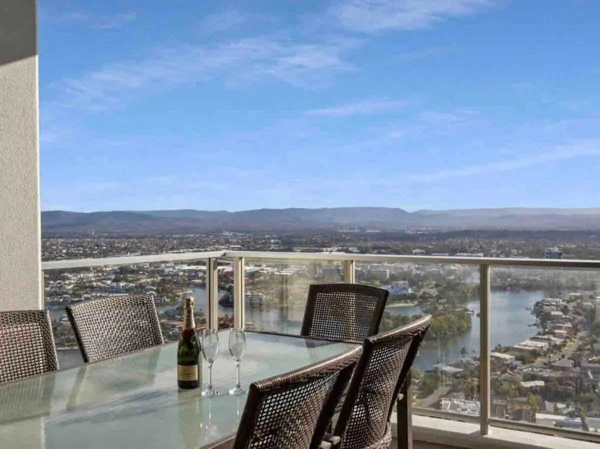 Hotel Circle On Cavil-Mantra-Fabulous View- Free Car Park- Spa-Central Location Gold Coast