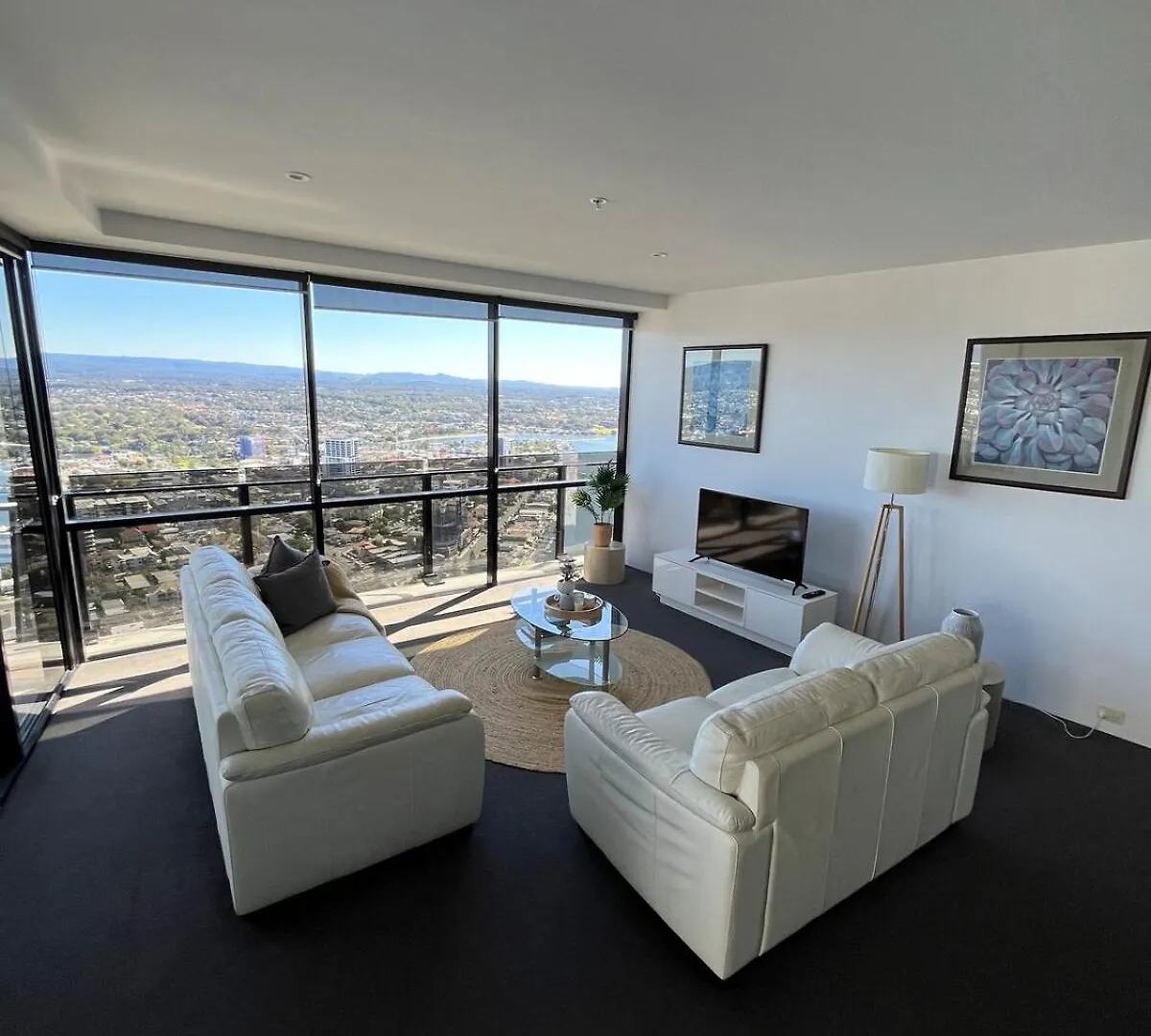 Circle On Cavil-Mantra-Fabulous View- Free Car Park- Spa-Central Location Gold Coast Hotel