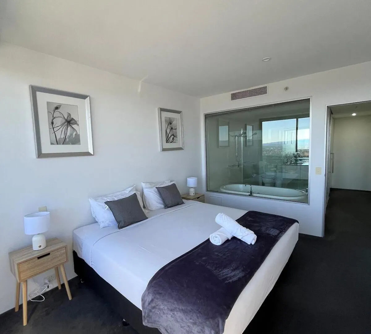 Hotel Circle On Cavil-Mantra-Fabulous View- Free Car Park- Spa-Central Location Gold Coast